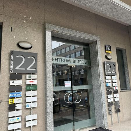 Kawalerki Basi Przy Dabrowskiego 22 Katowice Esterno foto